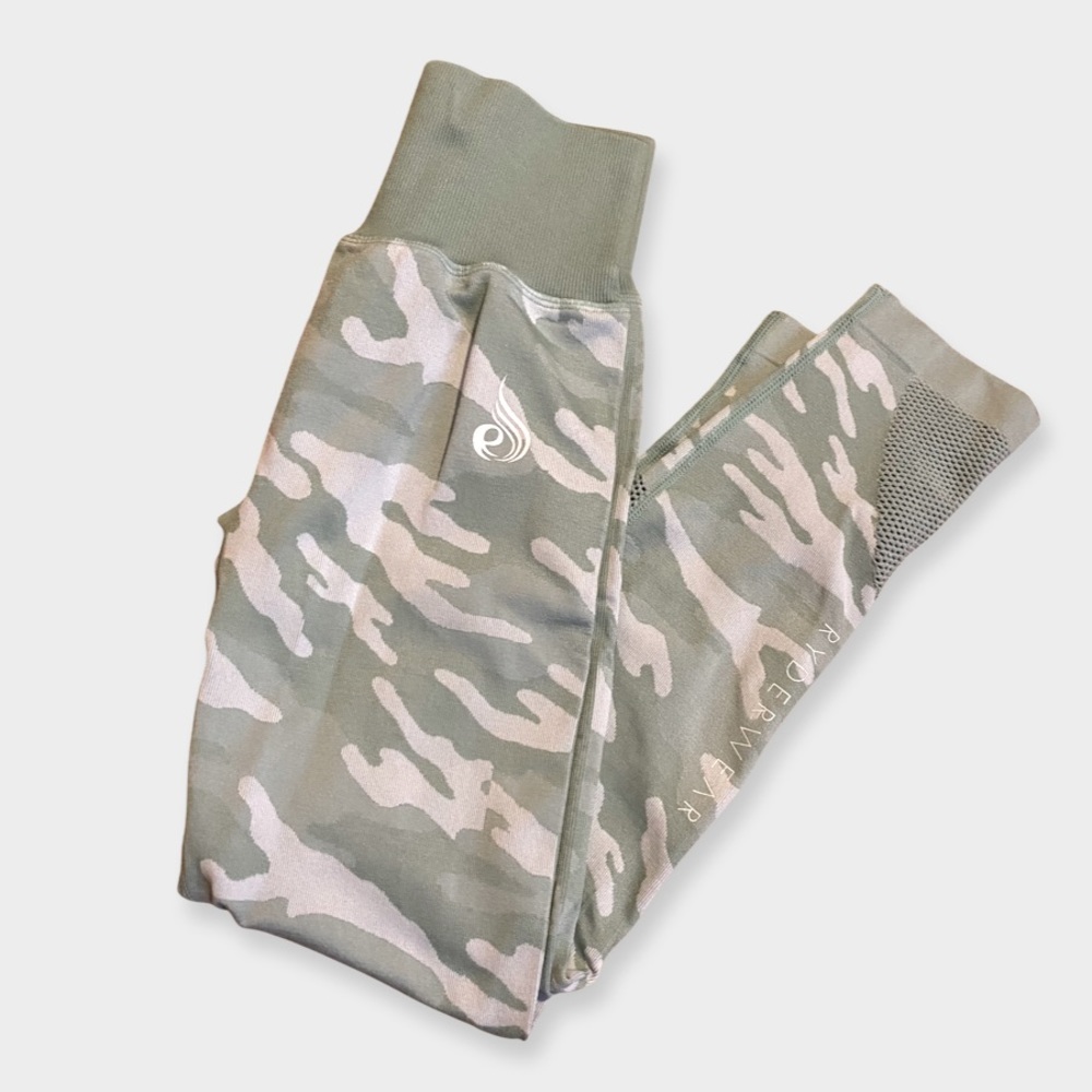 RYDERWEAR Seamless High Waisted Athletic Leggings | S | Camouflage